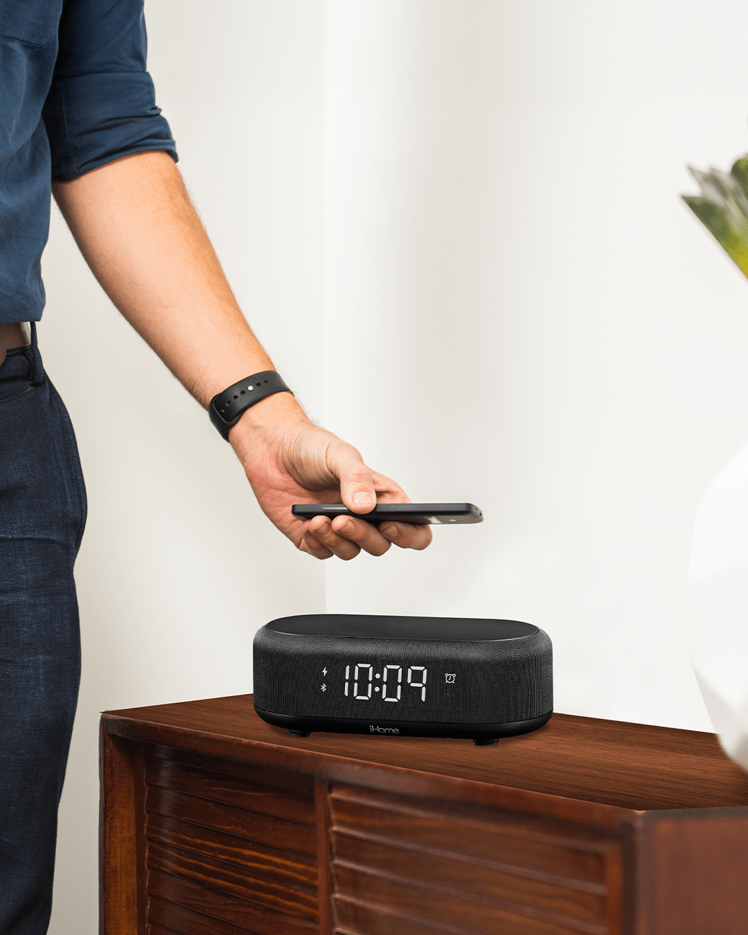 Gifts for Dads That Love Tech - Explore Our Top Father’s Day Gifts - ihomedotcom