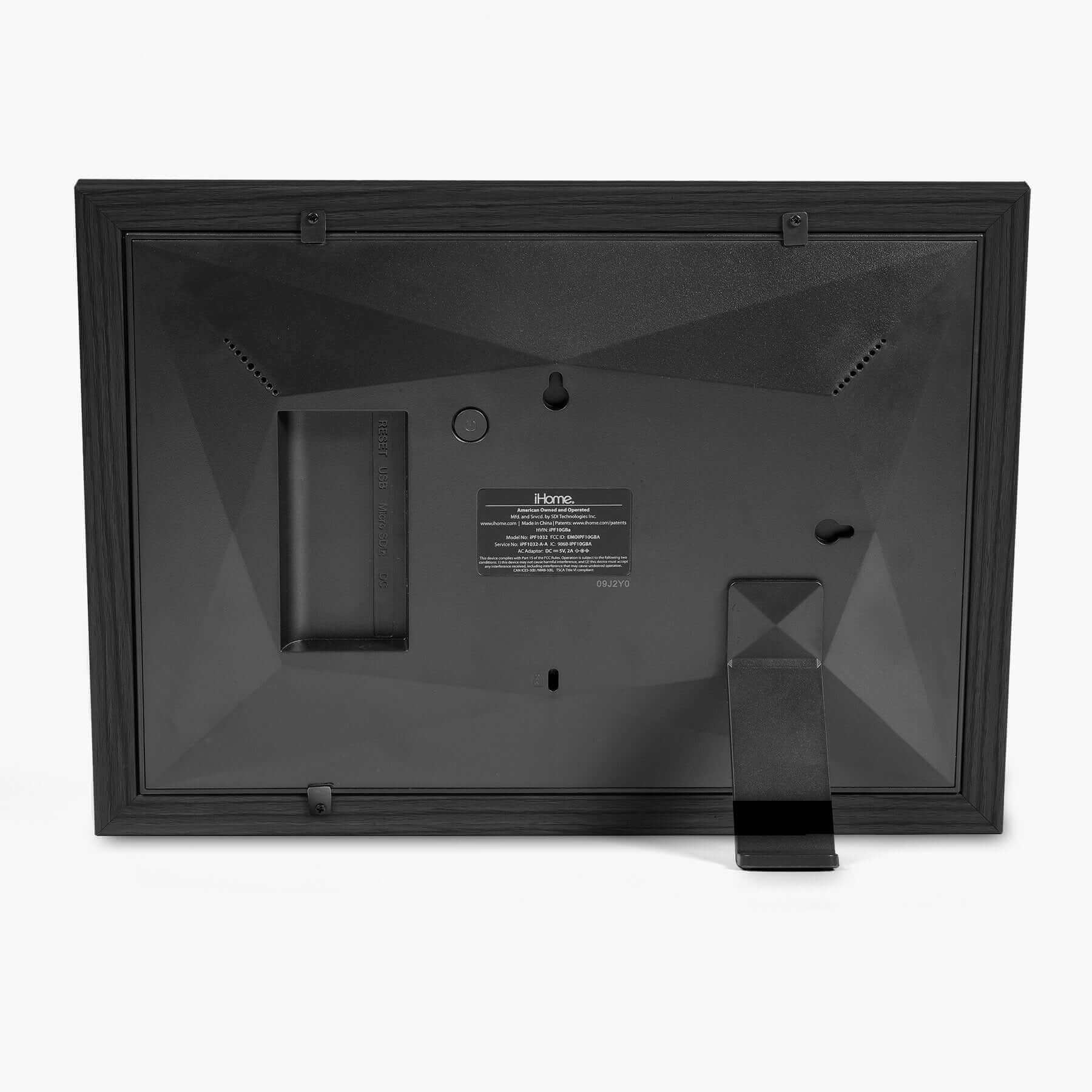 Digital Picture Frame with Wifi and 32G Memory, Compatible with Frameo App – Black Wood (iPF1032BW) - ihomedotcom