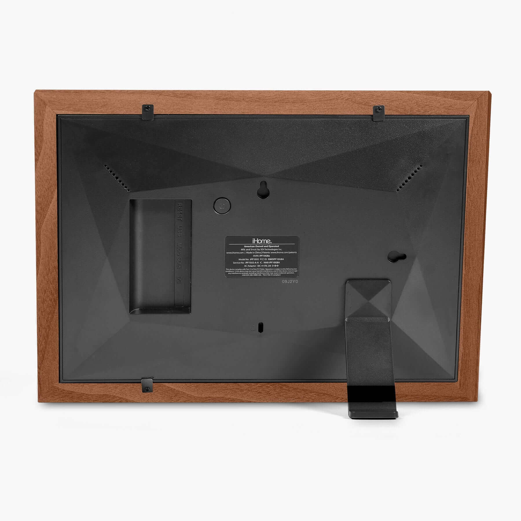 Digital Picture Frame with Wifi and 32G Memory, Compatible with Frameo App – Walnut Wood (iPF1032WW) - ihomedotcom