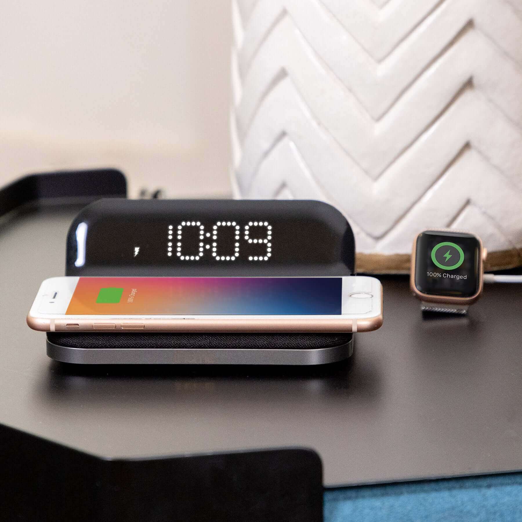 Wireless Charger with Digital Alarm Clock and USB Charging (iW18BG) - ihomedotcom